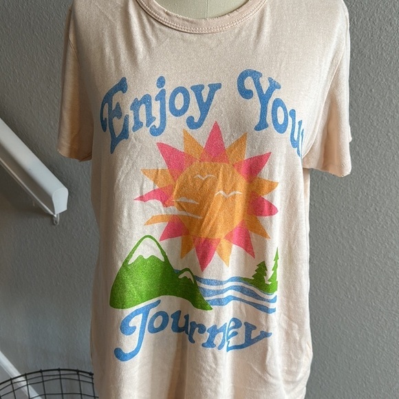 Anthropologie+Junk Food Cotton Blend “Enjoy Your Journey” Graphic Distre… - Picture 4 of 9